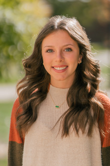 Abbi Goering ’26, Central College student ambassador