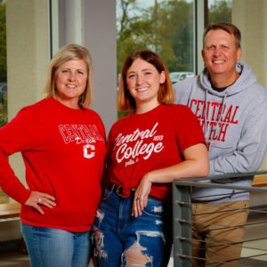 Wade and Michelle Eichhorn with daughter Audi '24